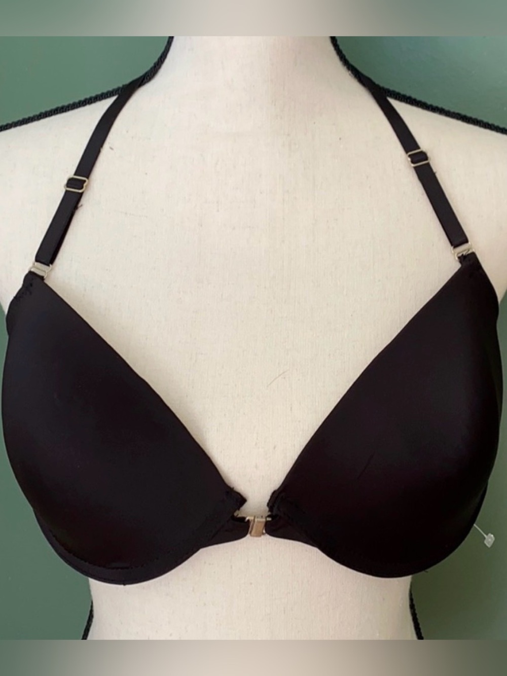 Vince Camuto back halter Front closure back panel bra, 38C